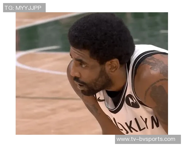 马卢阿奇精彩顺下空接暴扣成功打入本场首分展现出色表现 马卢阿奇精彩顺下空接暴扣成功打入本场首分展现出色表现