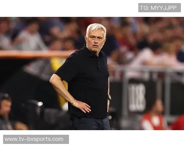 泰勒回忆欧联决赛遭围堵经历称并无重大误判影响比赛结果 泰勒回忆欧联决赛遭围堵经历称并无重大误判影响比赛结果