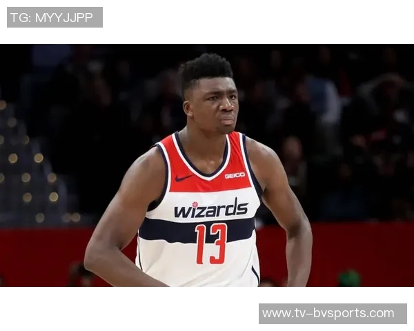 托马斯布莱恩特绝杀被帽愤怒推开摄像头引发热议 托马斯布莱恩特绝杀被帽愤怒推开摄像头引发热议