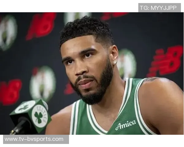 塞尔维亚教练团队深入绿军学习提升球员服务与教练协作效率 塞尔维亚教练团队深入绿军学习提升球员服务与教练协作效率