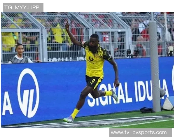 巴萨关注多特前锋吉拉西解约金降至6500万欧元