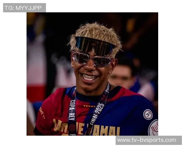 前球员建议亚马尔接受耻骨手术以避免伤痛困扰 前球员建议亚马尔接受耻骨手术以避免伤痛困扰