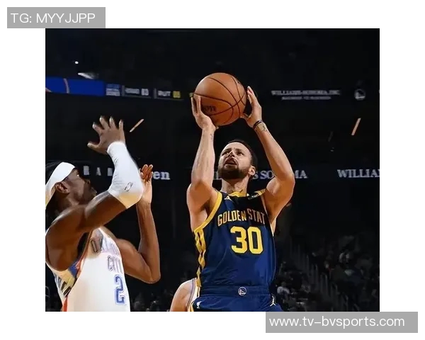 克莱状态回暖五记三分助力球队队友教练赞其牵制力巨大打开进攻缺口 克莱状态回暖五记三分助力球队队友教练赞其牵制力巨大打开进攻缺口