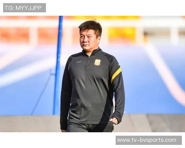 中甲第26轮前瞻辽宁铁人主帅李金羽携球员许东出席新闻发布会分享备战心得 中甲第26轮前瞻辽宁铁人主帅李金羽携球员许东出席新闻发布会分享备战心得