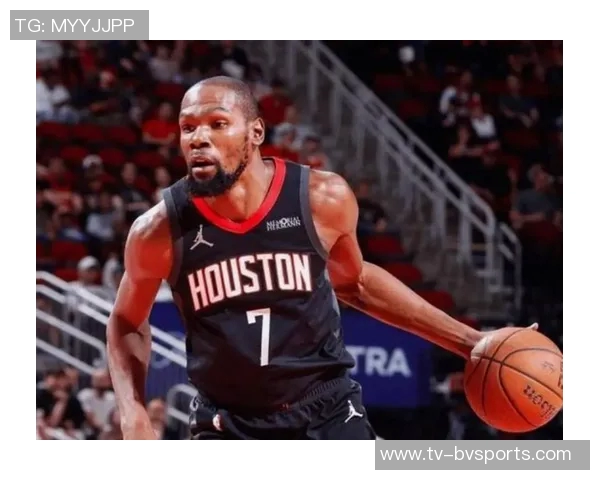 杜兰特赞伊森与小贾底角三分能力出色对手防守也难阻突破攻筐